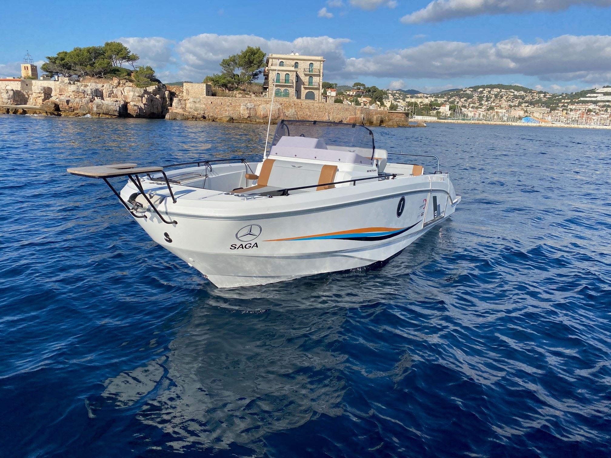 slider 1 Beneteau Flyer 9 Spacedeck